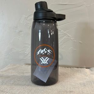 VORTEX® THREE PEAKS CAMELBAK CHUTE MAG 32OZ WATER BOTTLE
